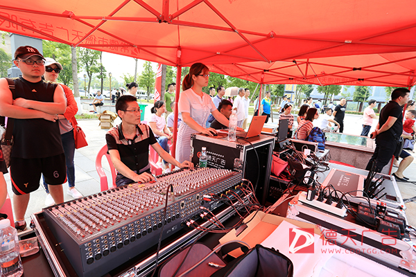 常德市德天廣告有限公司,品牌設(shè)計(jì),活動策劃,影視攝制,廣告設(shè)備租賃